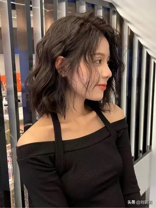 头发厚适合什么发型,小个子头发厚适合什么发型(这15款发型真不错)