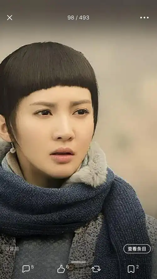 在看金晨以前的电视剧.