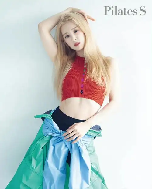 朴初珑pilatess画报