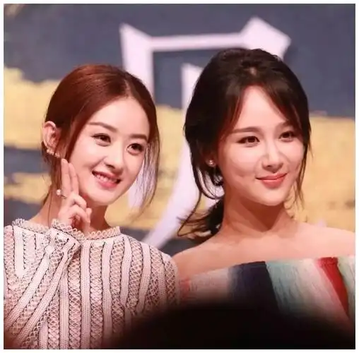 杨紫赵丽颖粉丝继续互撕:你嫌我年纪大,我笑你演技差