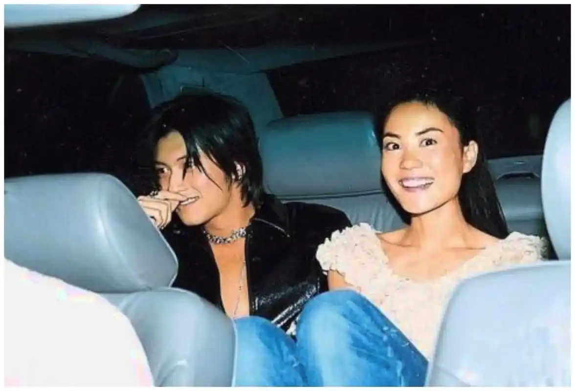 谢霆锋方否认王菲产女公司透露两人无生育计划