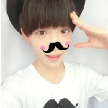爱自拍的小鲜肉男生头像可爱 站好你的位置再说你该说的话