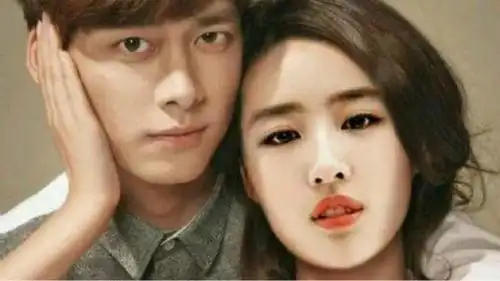 刘亦菲李易峰酒吧第一次见面.