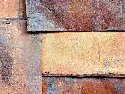 生锈的旧铁皮照片