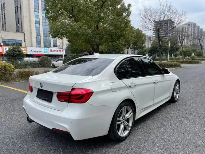 宝马 宝马3系  2018款 320i m运动套装图片
