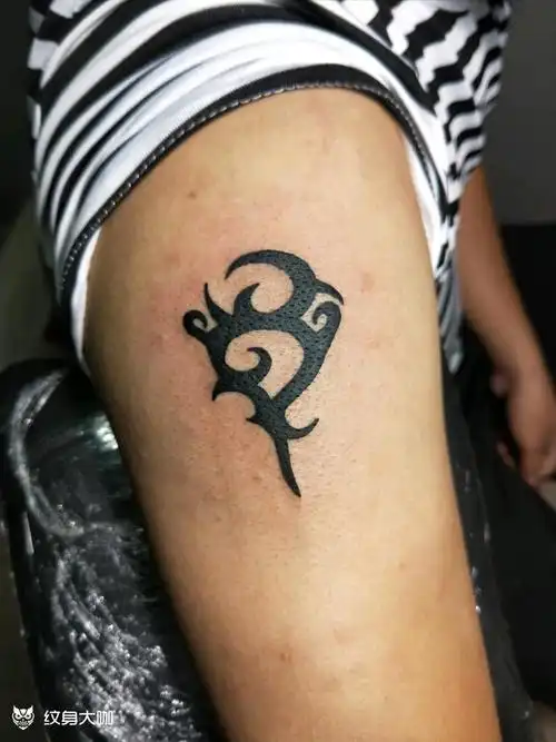 小图腾._纹身图案手稿图片_小扯的纹身作品集