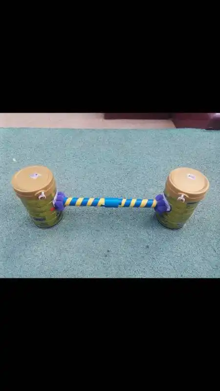 幼儿园废旧材料手工制作废旧奶粉桶手工制作体育玩教具举重游戏室内