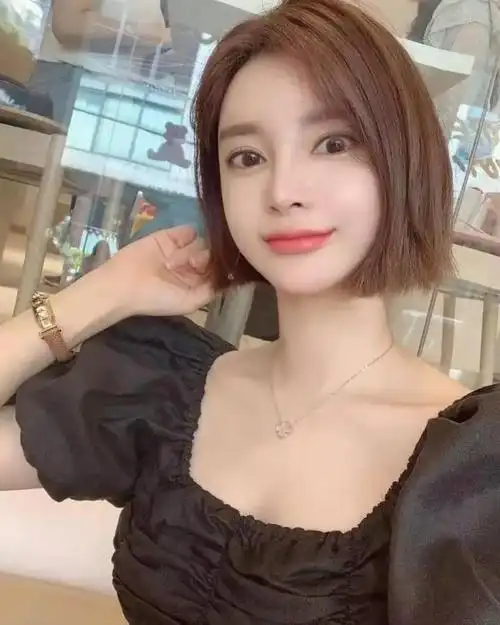 脸大剪什么发型好看图片(9款女生大脸圆脸适合的发型)-第3张图片-索考