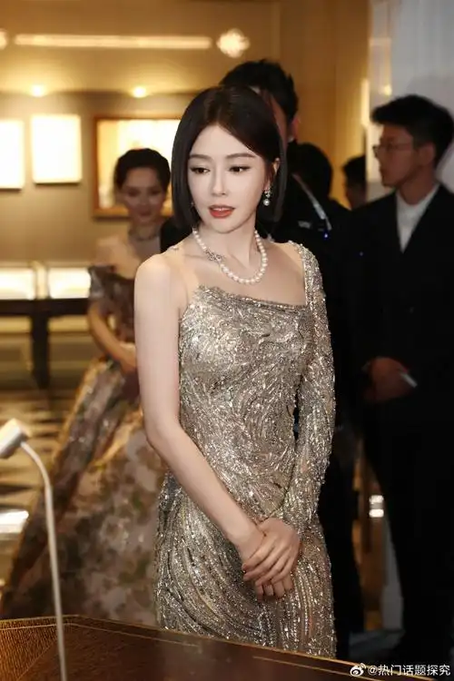 秦岚南京生图##我秦岚今日营业look