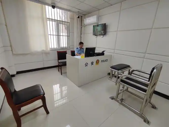 钢铁北路派出所,严格按照枫桥式公安派出所"矛盾不上交,平安不出事