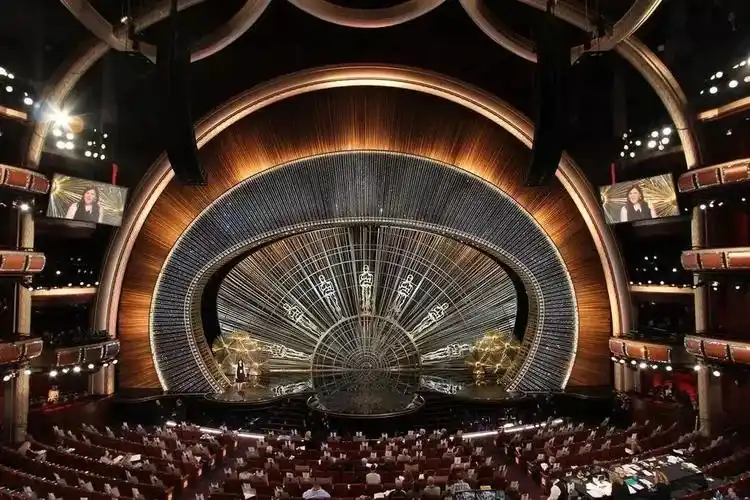 第92届ascars颁奖典礼丨漩涡状舞台带你沉浸式感受电影