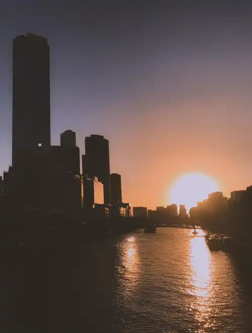 墨尔本城市落日