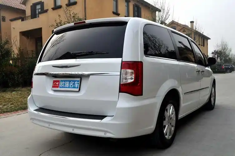 克莱斯勒 大捷龙 2013款 全新进口大捷龙 3.6l 豪华版