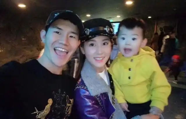 "嘎子"当了爹,"丁凯乐"已经结婚,90后的童年记忆还剩多少?