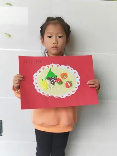 果a绘画组 《水果沙拉》