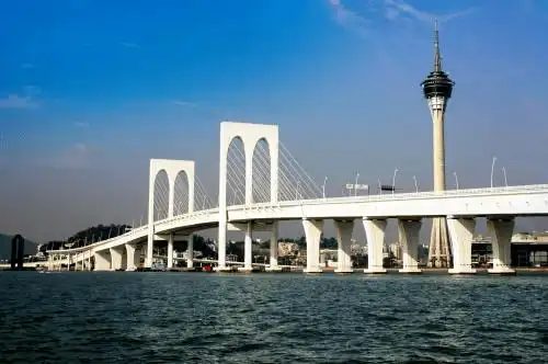 读给你听隐喻之美澳门西湾大桥