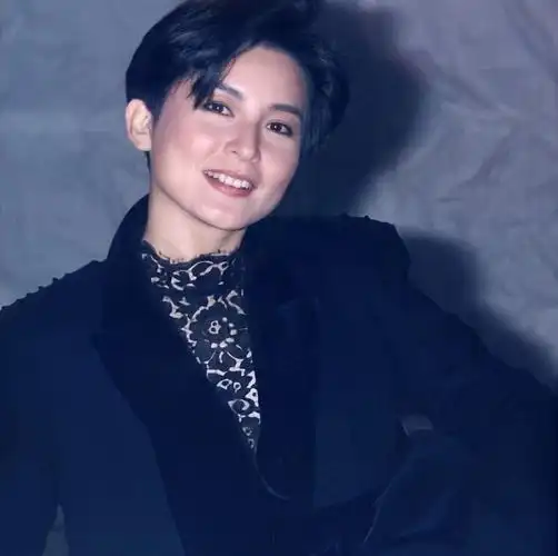 上世纪80年代,歌手陈淑桦曾凭借这首歌红遍大江南北,从此成为人们心中