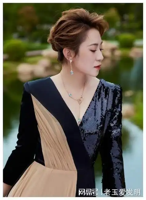 沈腾妻子王琦被嘲小肚鸡肠,暗中和马丽较劲凭脑力成功上位?