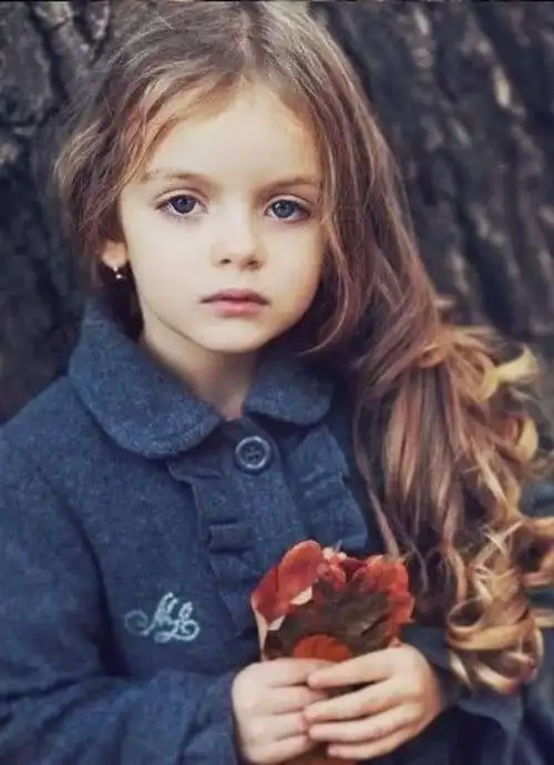 世界上最美的6个小女孩,中国仅1位上榜,日本的最丑_腾讯新闻