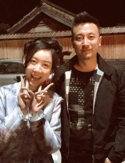 高露被曝已婚还有俩娃 女儿否认爸爸是演员贺刚