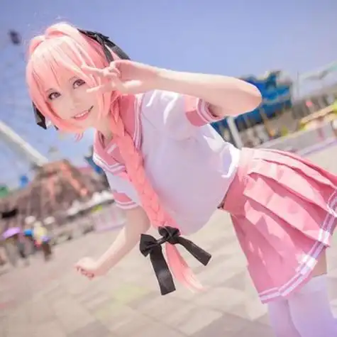 cos圈的"女装大佬"为了不被人看穿,这两个问题怎么解决的?