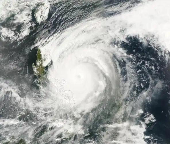 在大气流动,风雨雷电之上,有一双双来自卫星的"眼睛".
