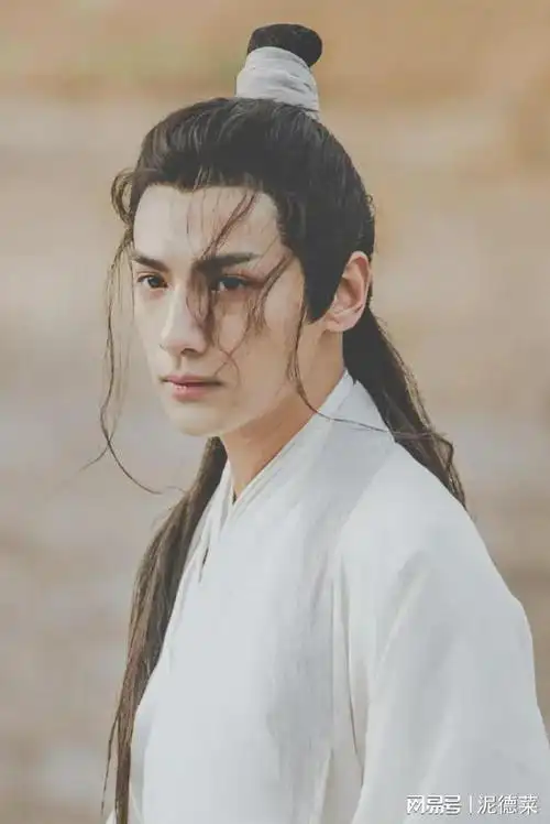 内娱十位古装男神,男明星颜值不是说说而已,成毅王一博任嘉伦