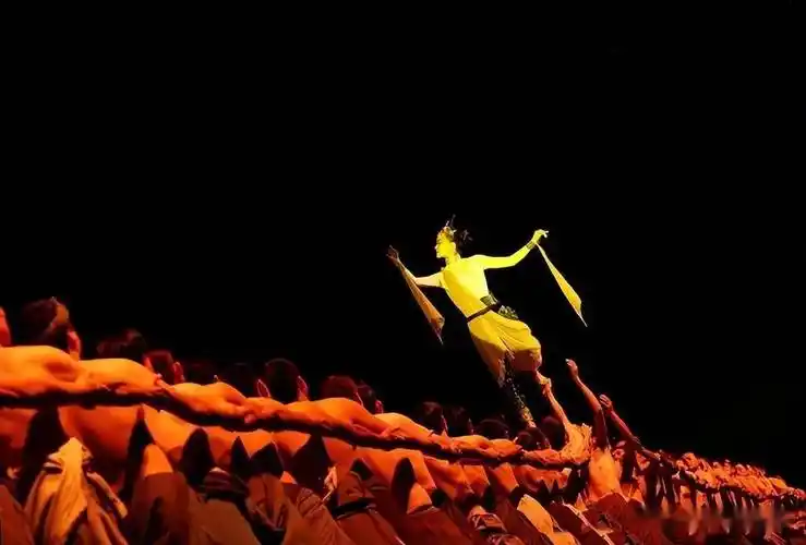 【中央媒体看甘肃】一眼千年,在敦煌遇见《又见敦煌》_演出_文化_丝路