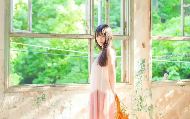 甜美日系美女写真图片桌面壁纸