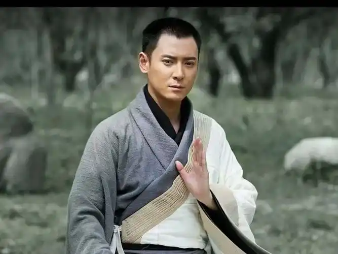 回顾演员韩栋工人逆袭成演员长得帅无绯闻活成演艺圈的清流