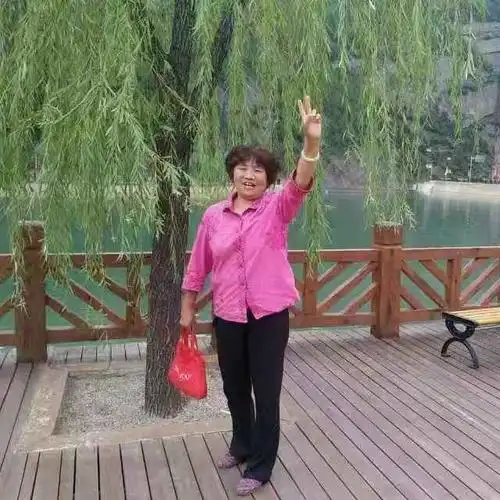 蔡家坡铁中三连六排同学  微信头像 >美篇 2021年元月9号 >制作