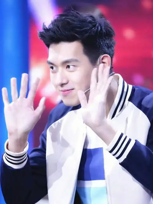 李现  萌萌哒的小可爱一枚#李现壁纸  很nice耶,好好看#全世界袄