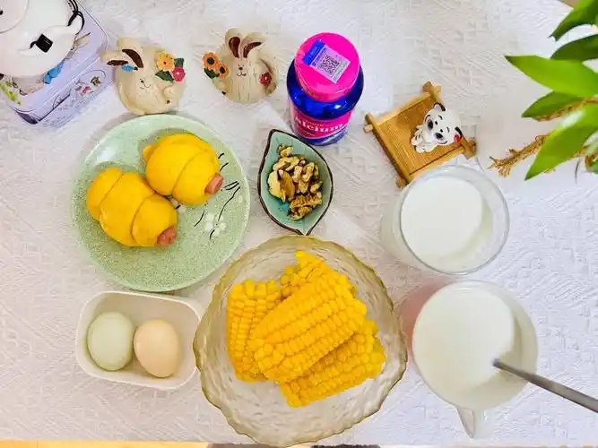 我家初中生的早餐,努力做到荤素搭配,营养均衡