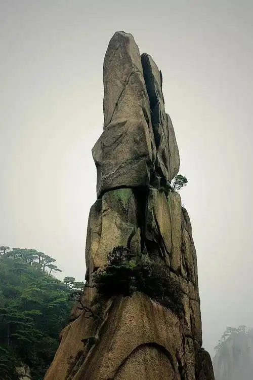 三清山的奇峰怪石