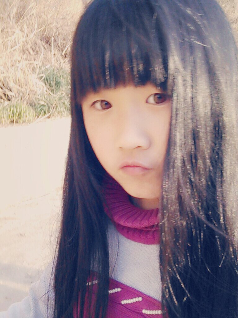 这个13岁女孩长得怎么样,那个好看