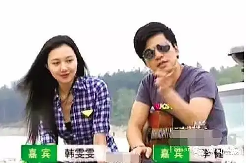 然而中间和最右边那两张照片却正是李健和韩雯雯两人