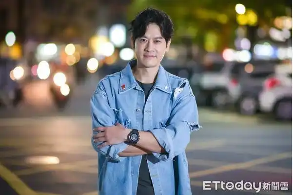 张勋杰以影片记录生活,献给天上的妈妈.(图/记者张一中摄)