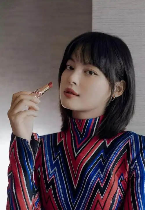 适合中年女性的短发型,适合中年女人短发发型(四五十岁的女人别留长