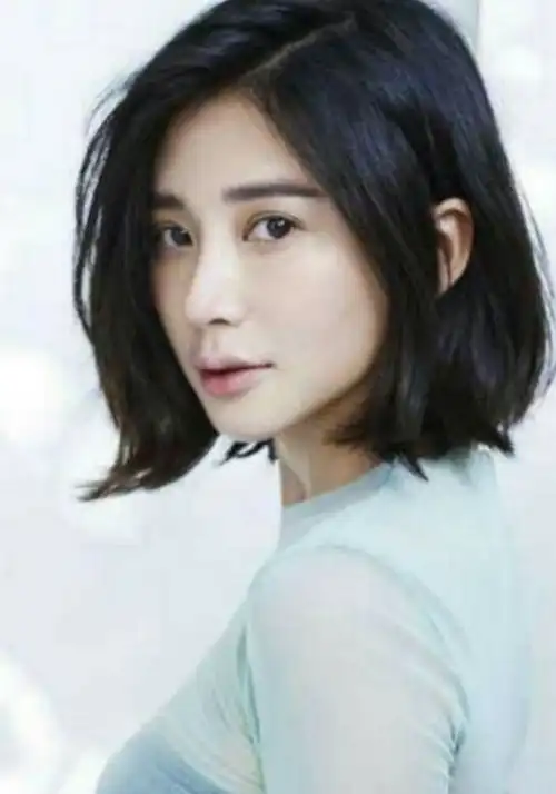 近日沸沸扬扬的都传宝强的新女友怀孕了,在去年王宝强和他的妻子离婚