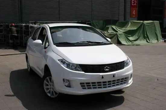 吉利全球鹰紧凑型车gc515三厢和两厢版曝光