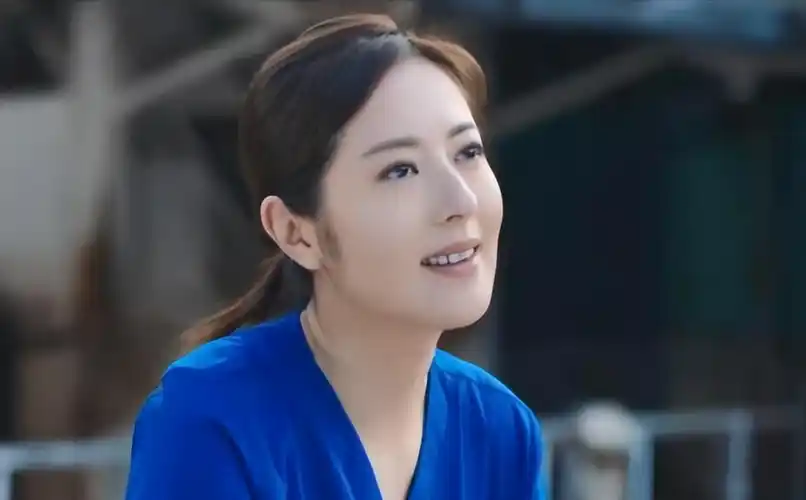 唐诗咏用20年从小演员到tvb一姐,如今却主动离巢,拒绝高层挽留_舞台