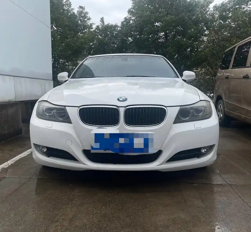 几万块钱开3系.12年宝马320i,车况无事故,几万块钱就能 - 抖音