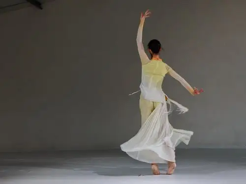 青春舞者 黄衣单人舞—— 素材版