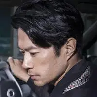 大陆男演员谭凯霸气头像一个集诗人与冒险家气质于一身的男人