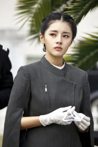 《鬼谷门》重磅开播 许雅婷演绎"双面伊人"气场全开