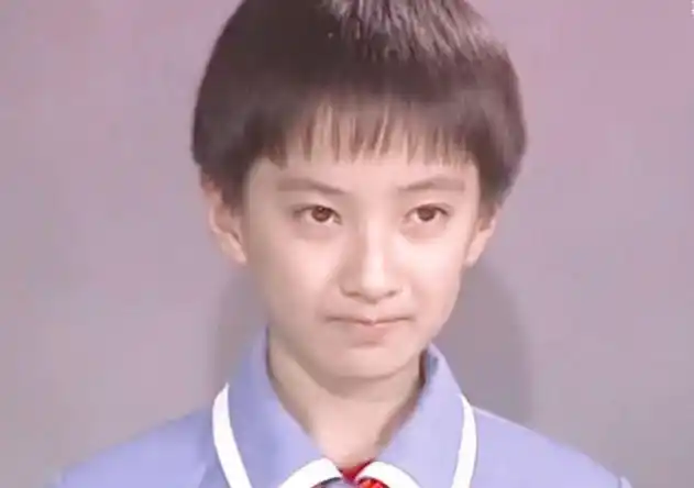 李瑞扮演的丁凯乐是《快乐星球》里的男主角,他因为这部剧这个角色在