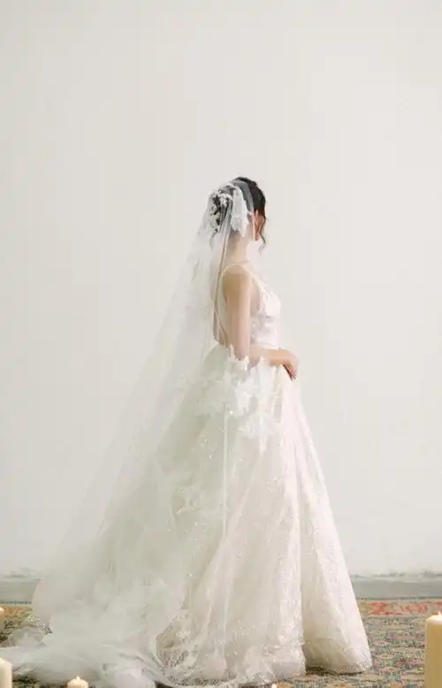 海铃唯美优雅婚纱写真图片