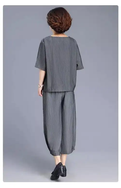 妈妈夏装短袖套装2025新款洋气上衣中老年人女棉麻t恤两件套