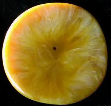 有冰裂纹的才是老蜜蜡,冰裂纹长这样!