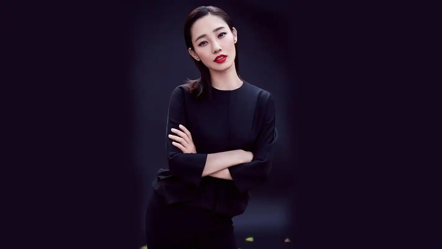 演员白百何时尚魅力高清桌面壁纸